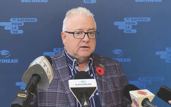 Jean Lessard lors d'une mêlée de presse le 7 novembre 2024. Photo : Gracieuseté de la Ville de Gatineau