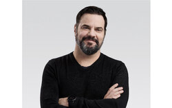 David Marotte, responsable des données et de l'intelligence artificielle pour la région du Québec chez KPMG, souligne que la province est un chef de file au Canada en matière de déploiement de l'IA générative, avec un taux d'adoption élevé et une forte intégration aux activités de base, malgré des défis liés à la compréhension des employés et aux préoccupations éthiques. Crédit photo : Gracieuseté de KPMG