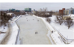 Quatre personnes de Gatineau ont été arrêtées à la suite d’une tentative de vol qualifié survenue sur le sentier du Ruisseau-de-la-Brasserie, dans le secteur de Hull, le 6 avril. Crédit photo : Gracieuseté de la Ville de Gatineau