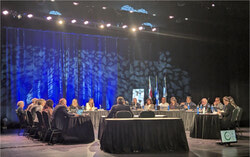Vue d’ensemble du conseil, lors de la séance du conseil municipal de la Ville de Gatineau (10 juin 2025). Photo : Mélissa Gélinas