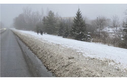 Residents are calling on the City of Gatineau and the NCC to clear snow from the Lac-des-Fées trail in winter, citing safety concerns and growing demand for year-round active transportation. Photo: Courtesy of Alex Fedarenka’s petition on Change.org