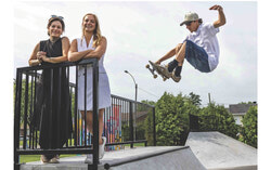 Chloé Bourgeois, Bellevue district municipal councillor, and Tiffany-Lee Norris Parent, Touraine district municipal councillor, with Skateboarder Zavier Matthews at the Riviera Park renovation unveiling on Monday, June 22, 2026 (JO) Photo: City of Gatineau