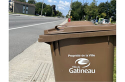 Photo caption: Three months into its robotic collection system for waste and residual materials, Comité exécutif president Steve Moran said 80 per cent of households in Gatineau have adjusted to the new requirements. Photo credit: Ville de Gatineau Website