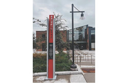 La Ville de Gatineau a inauguré un nouveau monument commémoratif sur la place des Contremaîtresses pour souligner le legs des allumettières de Hull. Crédit photo : Gracieuseté de la Ville de Gatineau